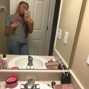 Meet your Posher, Laniya